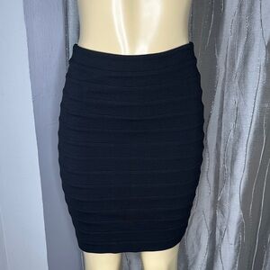 Express Women’s Sz 2 Black Pencil Skirt